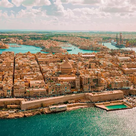 Authentic Maltese Boutique With Rooftop Pool - Moon Townhouse - Iconic Views Of Valletta And Grand Harbour Dom wakacyjny *