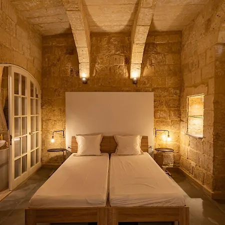 Dom wakacyjny Authentic Maltese Boutique With Rooftop Pool - Moon Townhouse - Iconic Views Of Valletta And Grand Harbour *
