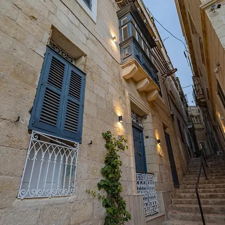 Authentic Maltese Boutique With Rooftop Pool - Moon Townhouse - Iconic Views Of Valletta And Grand Harbour Cospicua