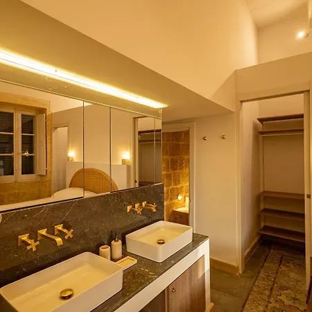 Authentic Maltese Boutique With Rooftop Pool - Moon Townhouse - Iconic Views Of Valletta And Grand Harbour Cospicua
