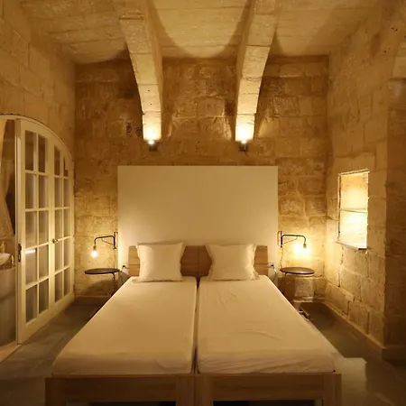 Dom wakacyjny Authentic Maltese Boutique With Rooftop Pool - Moon Townhouse - Iconic Views Of Valletta And Grand Harbour Cospicua