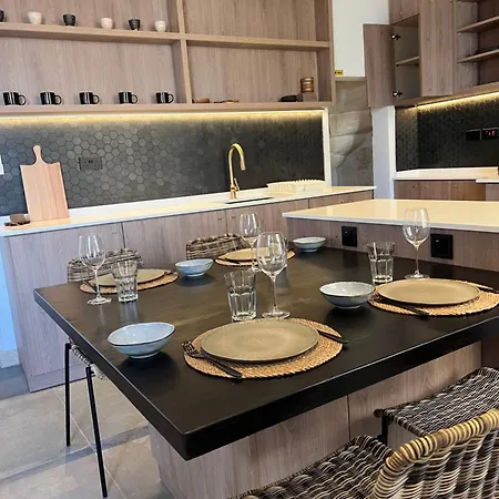 Dom wakacyjny Authentic Maltese Boutique With Rooftop Pool - Moon Townhouse - Iconic Views Of Valletta And Grand Harbour