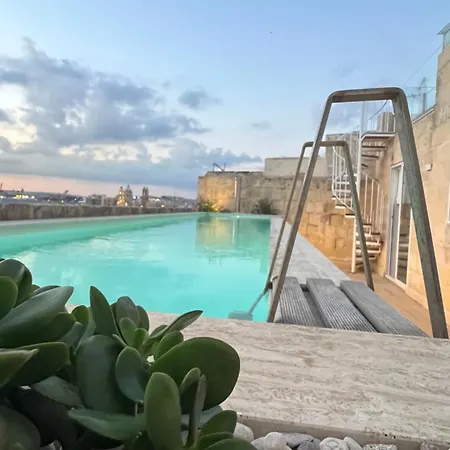 Authentic Maltese Boutique With Rooftop Pool - Moon Townhouse - Iconic Views Of Valletta And Grand Harbour Dom wakacyjny *