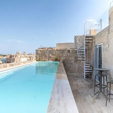 Authentic Maltese Boutique With Rooftop Pool - Moon Townhouse Holiday home *