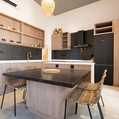 בית נופש Authentic Maltese Boutique With Rooftop Pool - Moon Townhouse