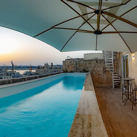Authentic Maltese Boutique With Rooftop Pool - Moon Townhouse * Cospicua