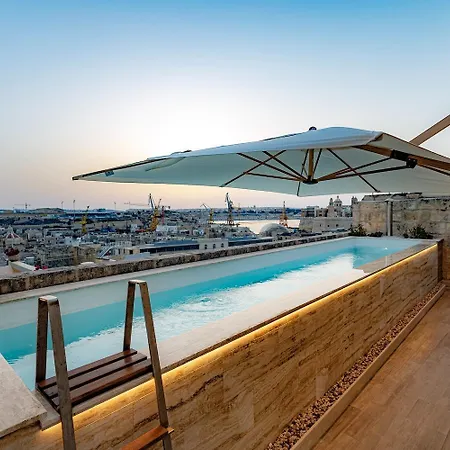 Authentic Maltese Boutique With Rooftop Pool - Moon Townhouse