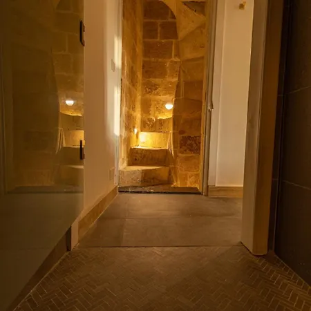 Authentic Maltese Boutique With Rooftop Pool - Moon Townhouse - Iconic Views Of Valletta And Grand Harbour *