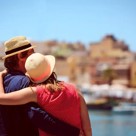 Authentic Maltese Boutique With Rooftop Pool - Moon Townhouse
