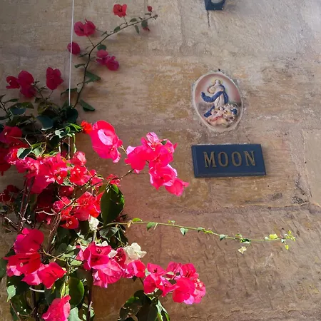 Holiday home Authentic Maltese Boutique With Rooftop Pool - Moon Townhouse Cospicua