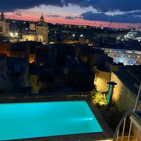 Holiday home Authentic Maltese Boutique With Rooftop Pool - Moon Townhouse *