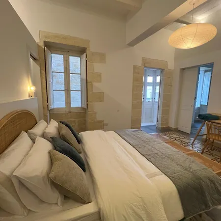 Holiday home Authentic Maltese Boutique With Rooftop Pool - Moon Townhouse Cospicua