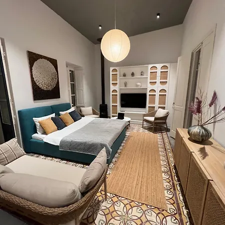 Authentic Maltese Boutique With Rooftop Pool - Moon Townhouse *