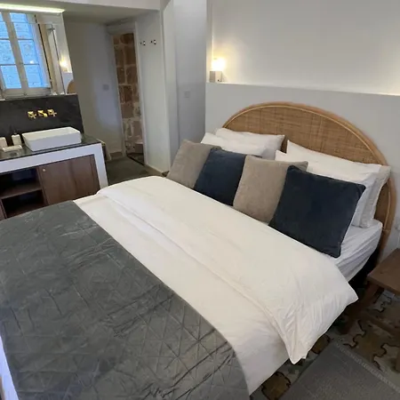 Holiday home Authentic Maltese Boutique With Rooftop Pool - Moon Townhouse Cospicua